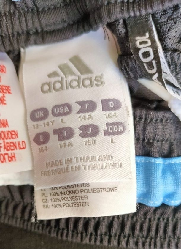 Adidas Scarpe, pantaloni & magliette da ginnastica: Fussballdress Argentinien Gr. 164 – Usato da Luzern venduto da Luzern_Energy 3