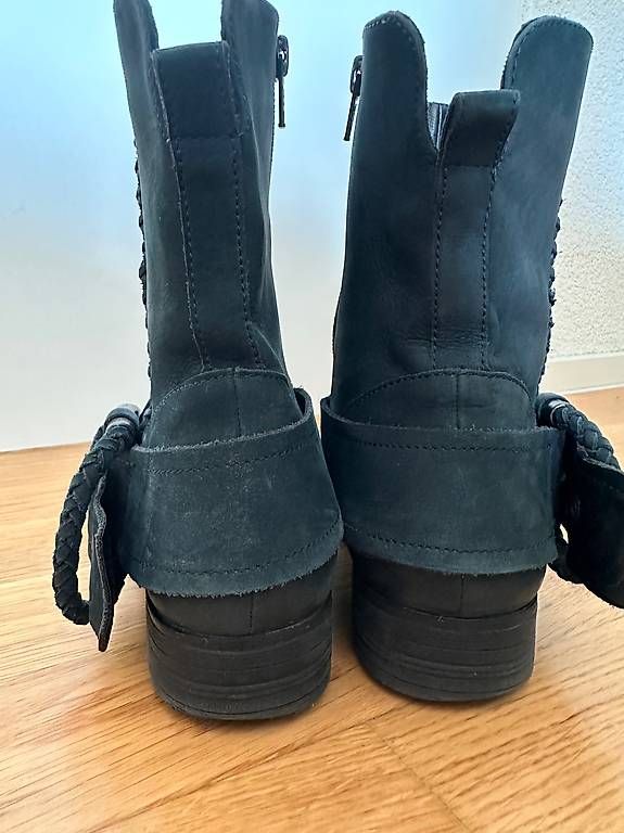 Damenschuhe: Wildleder Stiefeletten SPM 38 dunkelblau – Gebraucht aus Rothenburg von wer_g9fd 2