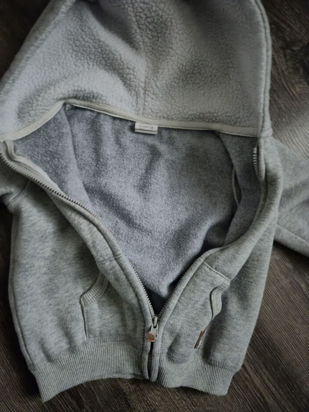 Maglioni & Felpe: Kinder Pulli Grösse 12-18Monat – Usato da Leuggern venduto da MonaM90