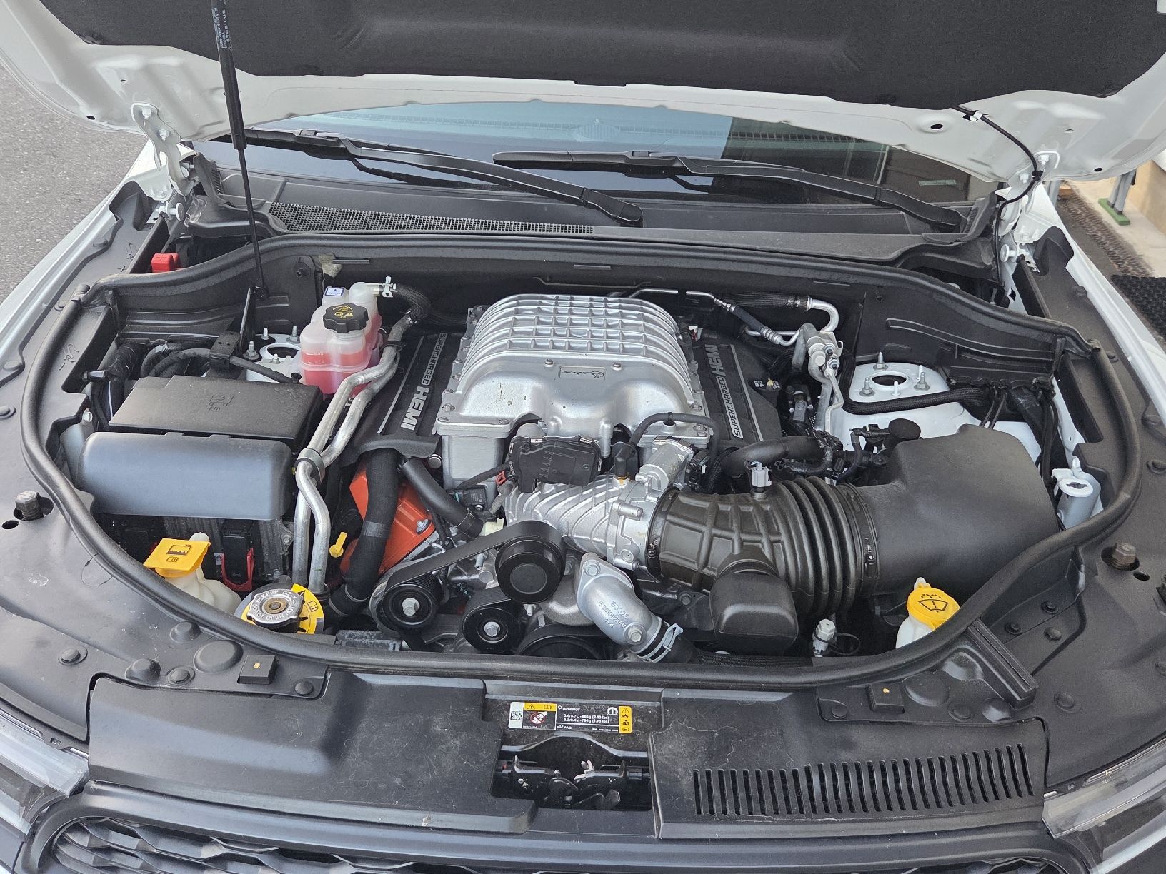 Dodge Autos: DODGE Durango SRT Hellcat (6200 Km) – Gebraucht aus Oberhasli von General-Dealer 6