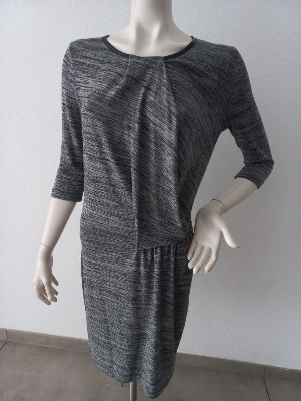Orsay Robes: Kleid – Neuf (Voir description) à Basel par zaa_7ft5 2