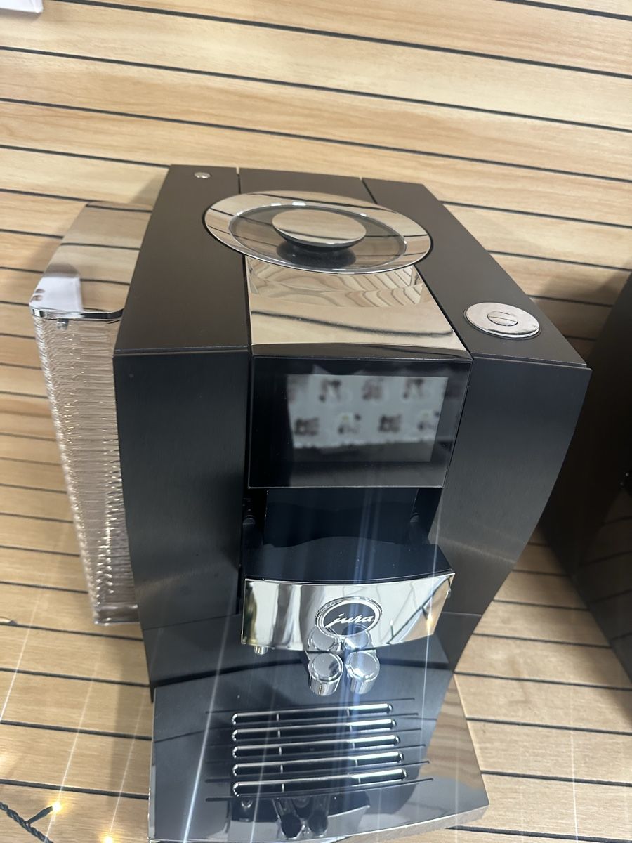 Jura Macchine per caffè & Macchine per espresso: Jura Z10 – Nuovo (secondo la descrizione) da Gränichen venduto da Luma.KaffeeMaschinen 3