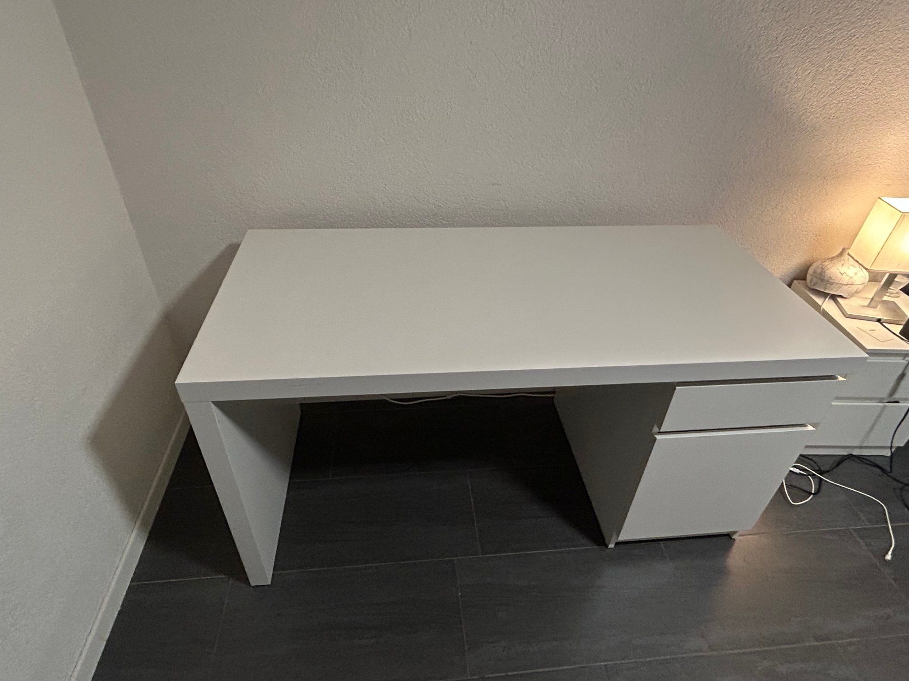 Ikea Scrivanie: Ikea desk MALM – Usato da Glattbrugg venduto da giu_6ynv 3