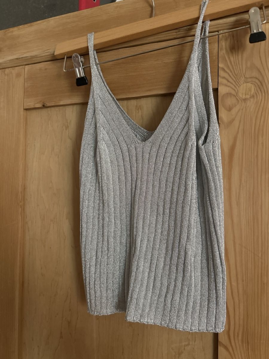 H&M Top: Top Silber Grösse S guter Zustand – Nuovo (secondo la descrizione) da Zürich venduto da jos_q8hp