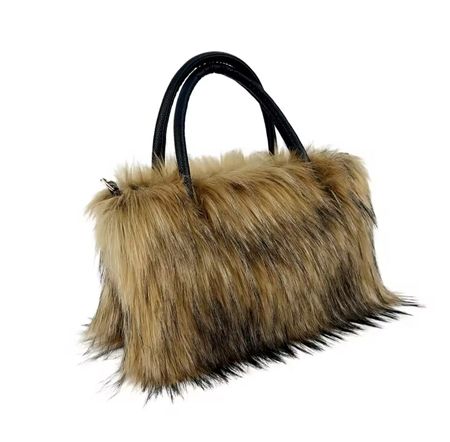 Neu! Trendige Fake Fur Handtasche – perfekt für den Winter!
