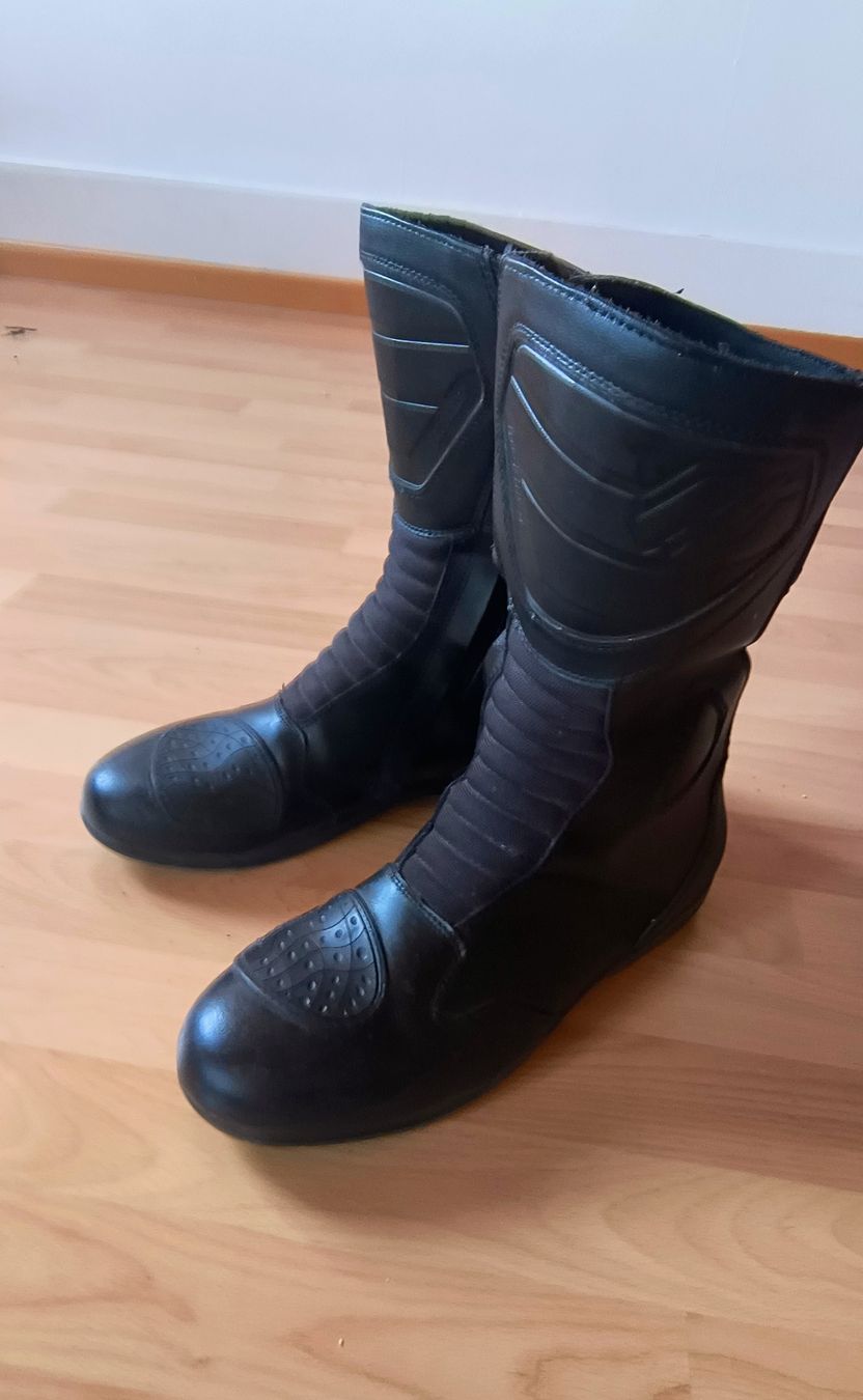 Herrenschuhe: Biker Stiefel gr.46 – Gebraucht aus schaffhausen von walu