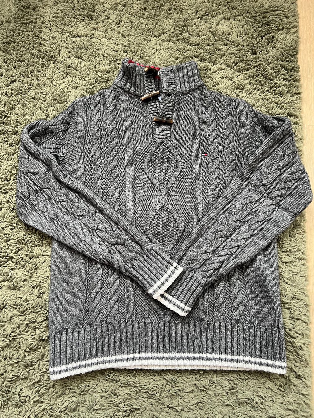 Tommy Hilfiger Pullover & Sweatshirts: Tommy Hilfiger Pullover grau Grösse S – Neu (gemäss Beschreibung) aus Langnau am Albis von olimrt