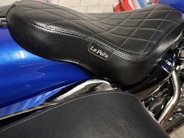 Harley-Davidson Le Pera Sitzbank  Schwarz / Diamond Stitch