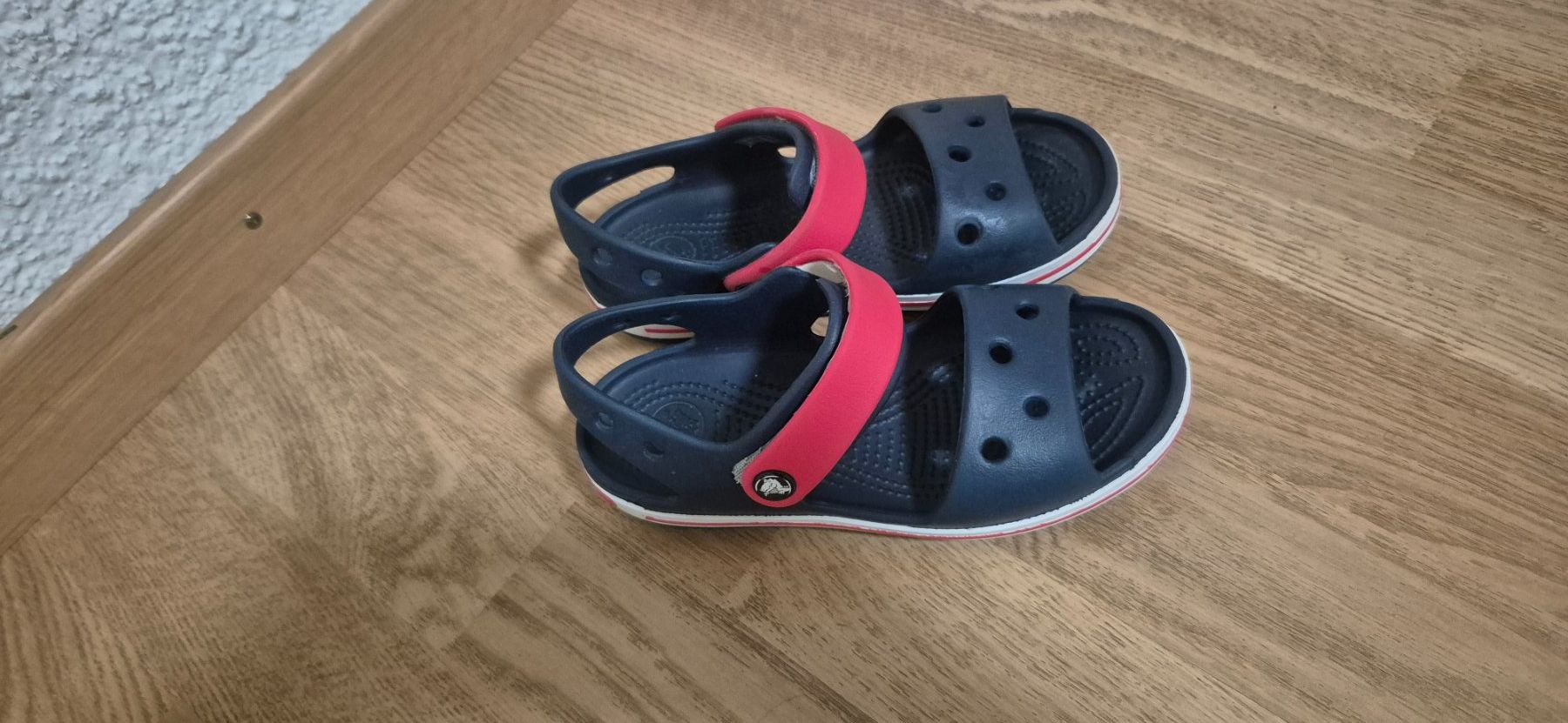 Crocs Scarpe per ragazzi: Crocs Sandalen, Gr. C12 – Usato da Bremgarten AG venduto da wellea 2