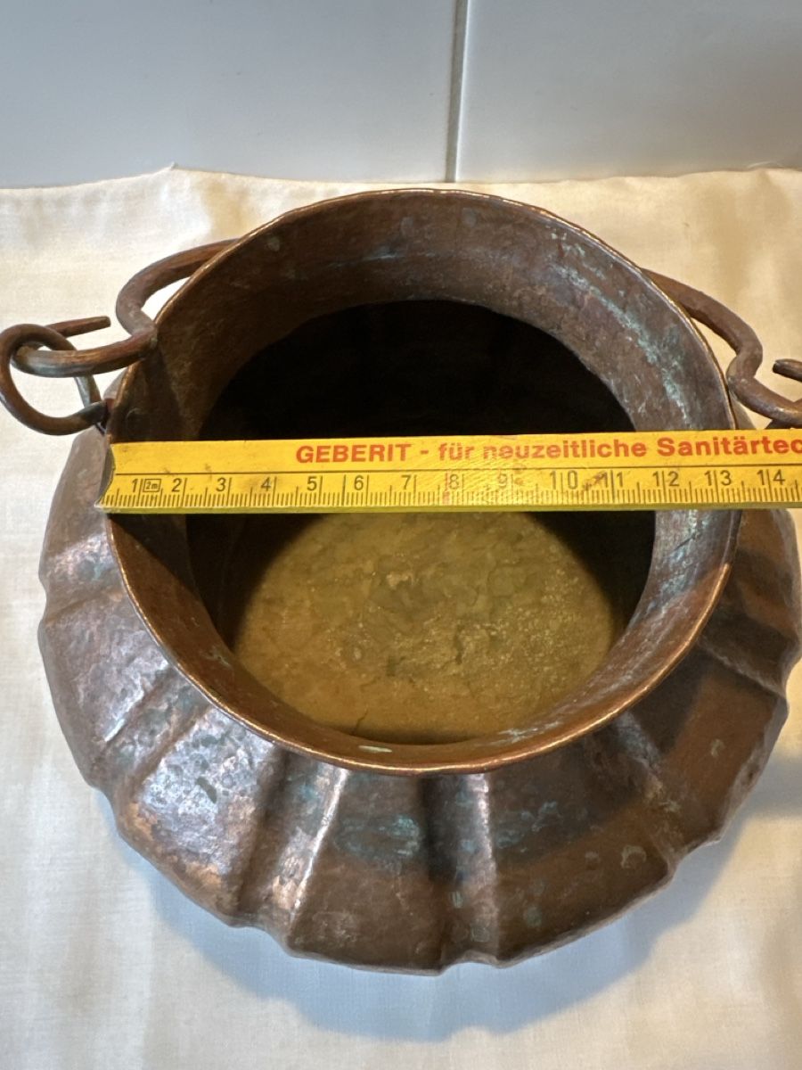 Blumentöpfe: Rustikaler Kupfertopf, Kessel mit Henkel, Herbstdeko. – Gebraucht aus Zürich von Chaeffeler 4