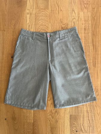 O'Neill grey shorts size/Grösse 31 Surferstyle