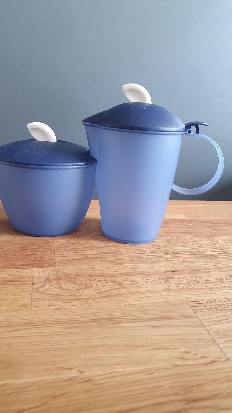Tupperware Contenitori & Simili: Tupperware Zucker und Milch Set – Usato da Laufenburg venduto da megane1959