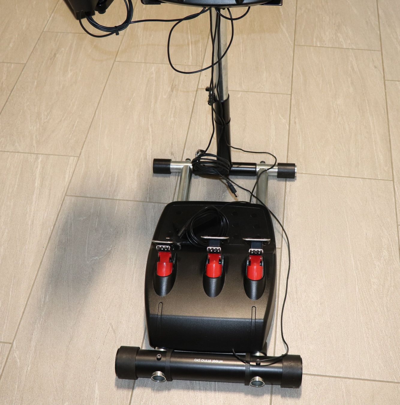Logitech Controller: Wheel Stand Pro mit Logitech G27 – Gebraucht aus Holderbank AG von Pasci72 3