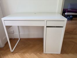 Kleine Schreibtisch