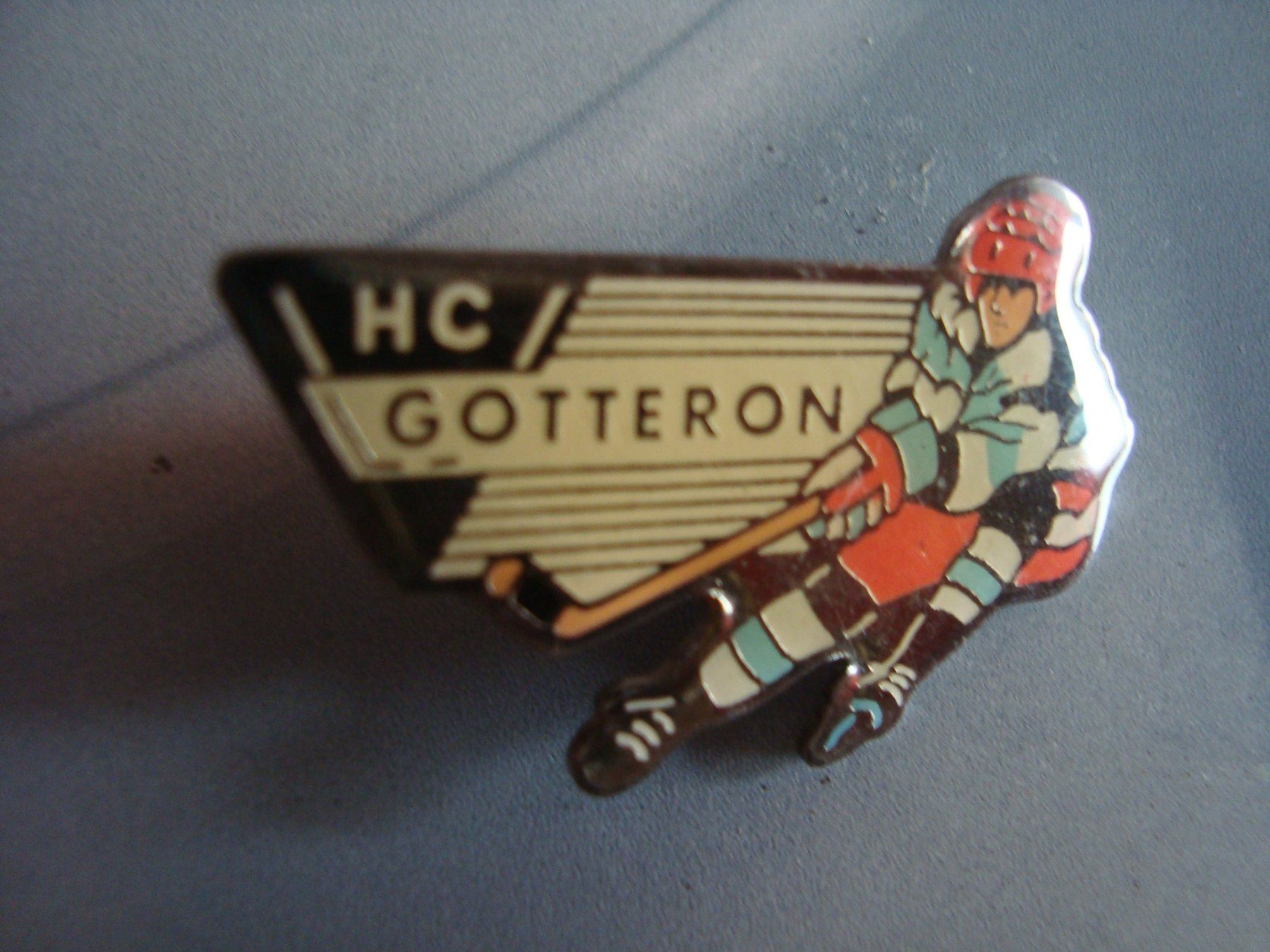 Placchette & Badge: Pin's HC Gottéron – Nuovo (secondo la descrizione) da Fribourg venduto da ruswil007