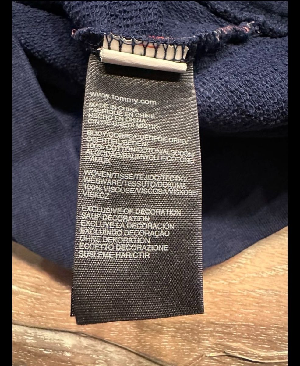 Tommy Hilfiger Maglioni & Felpe: Tommy Hilfiger Sweatshirt Gr. 122 – Usato da Safenwil venduto da Whoopie1 3