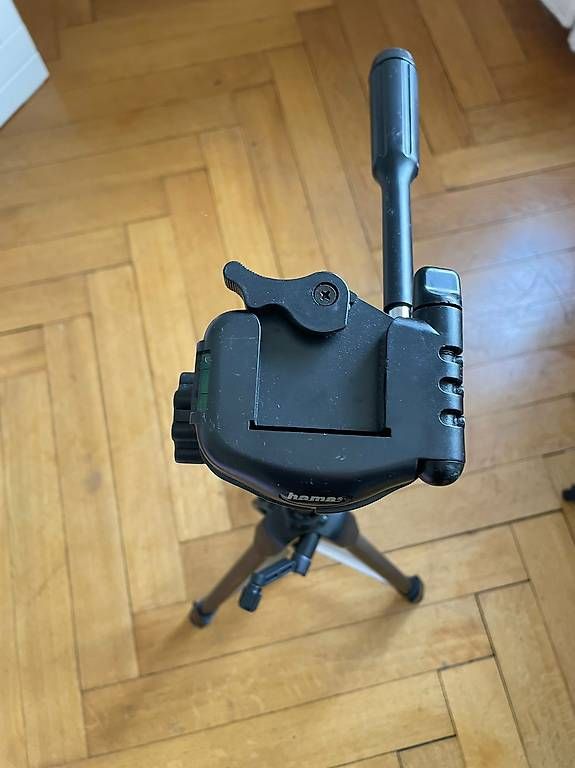 Trépieds & Accessoires: Hama "Star 62" Stativ – D'occasion à Zürich par ruc_lv9v 1