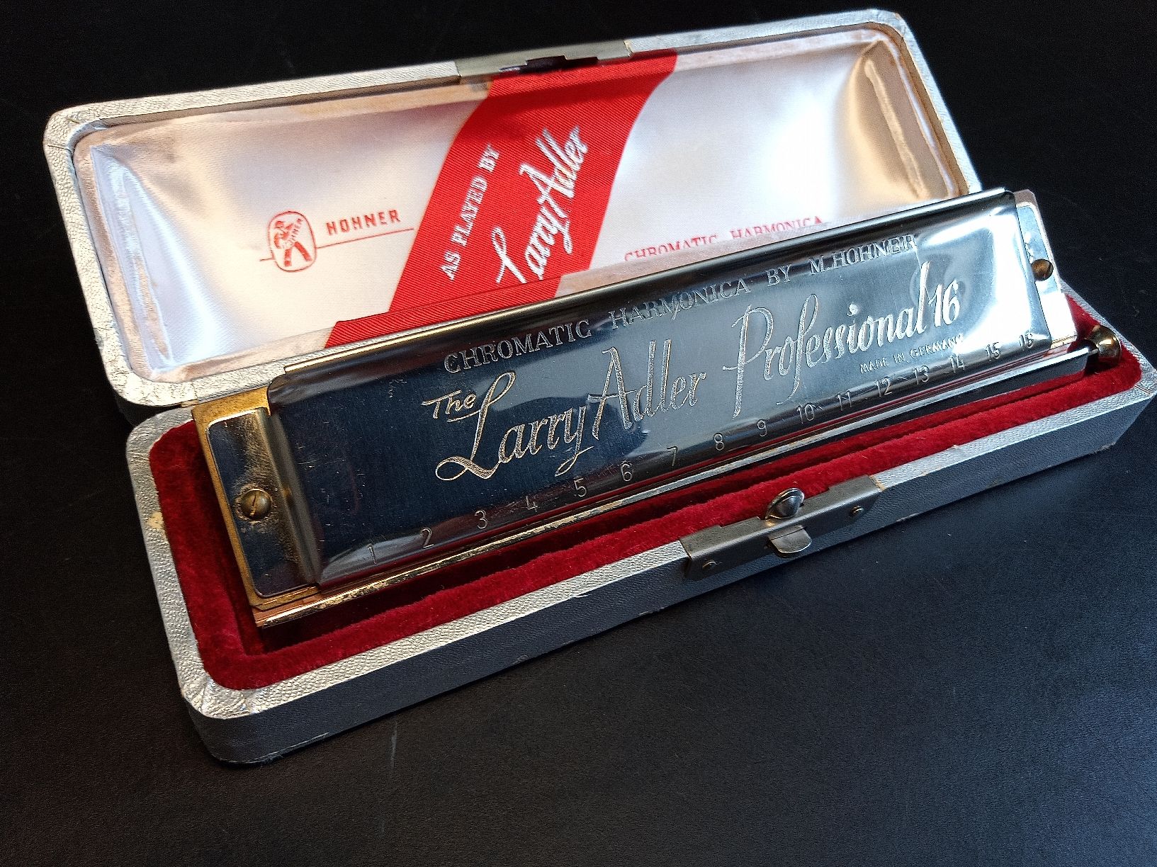 Hohner Strumenti musicali: C Mundharmonika Hohner Larry Adler Proffesional 16-Harmonica – Usato da Reiden venduto da Zofi-Brocki