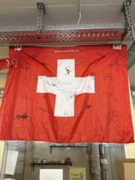 Schweizer Fahne mit Unterschriften Swiss Life