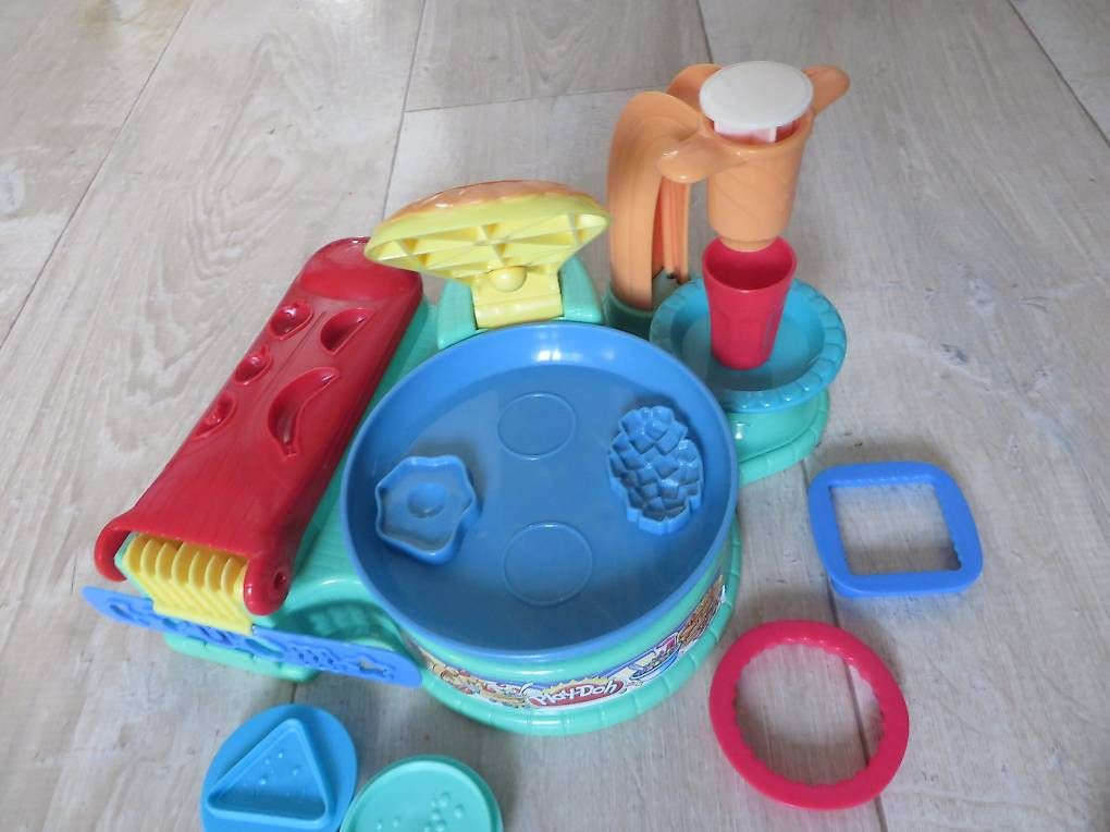 Play-Doh Pâte à modeler: J202 - Play-doh Breakfast Set (3+) – D'occasion à Sottens par locepa 2