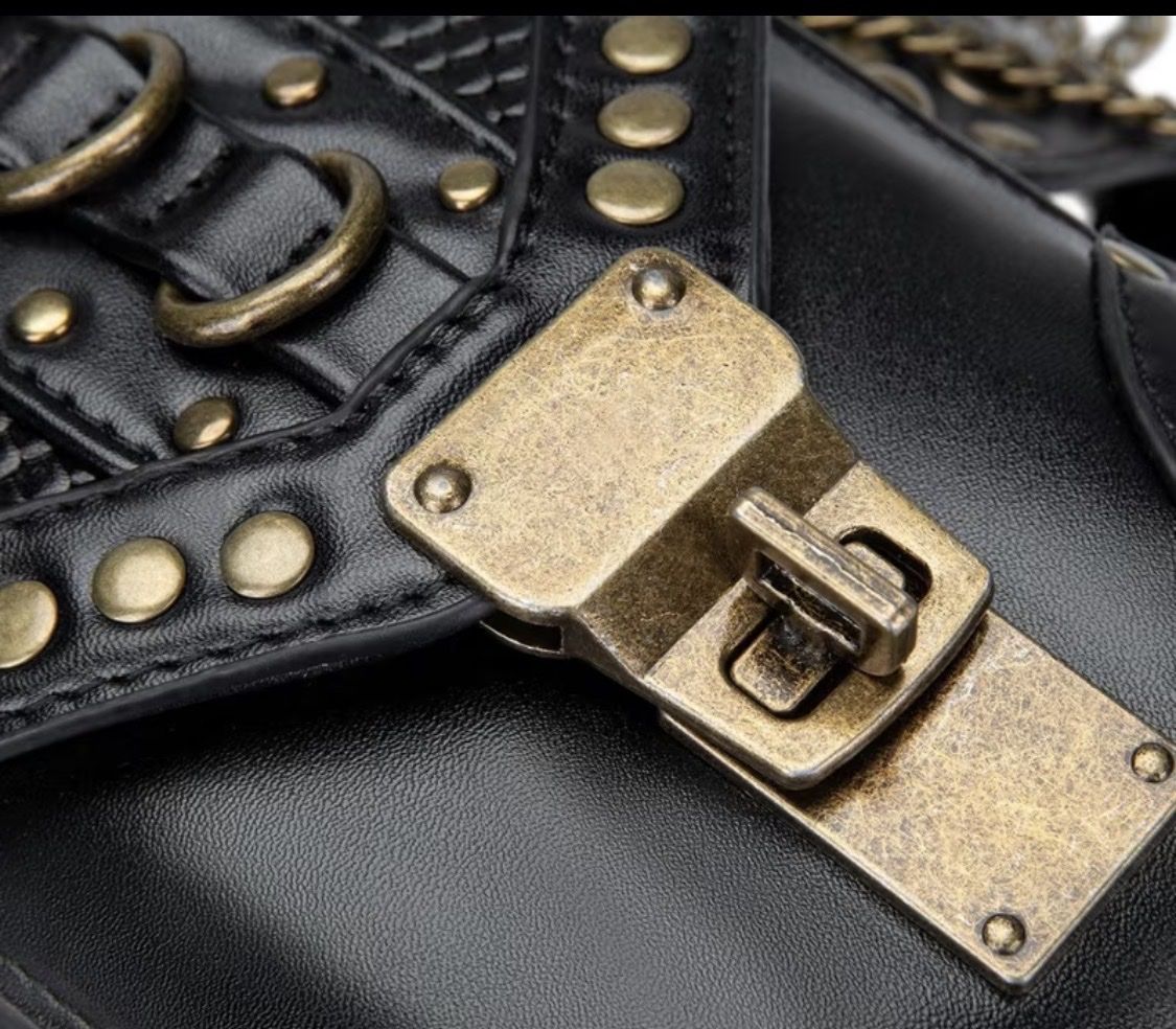Borse: Retro Gothic Kunstleder Tasche schwarz  – Nuovo (secondo la descrizione) da Felben-Wellhausen venduto da PinkTiger8 5