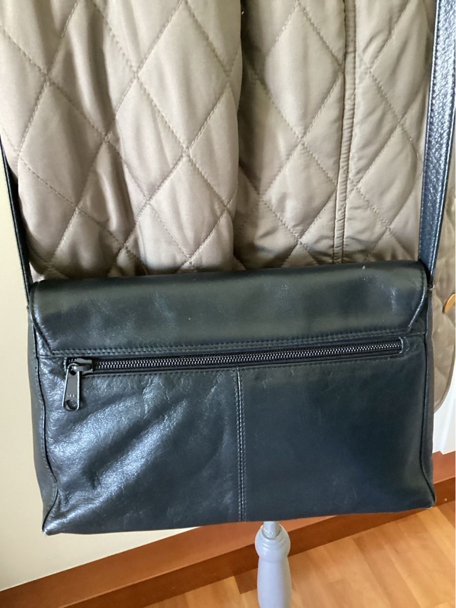 Taschen für Damen: Damenumhängetasche – Gebraucht aus Salenstein von Esprit57 3
