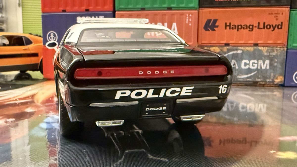 Dodge Voitures modèles: Polizeiauto Dodge Challenger  1:18 – Neuf (Voir description) à Basel par Zomeg 6