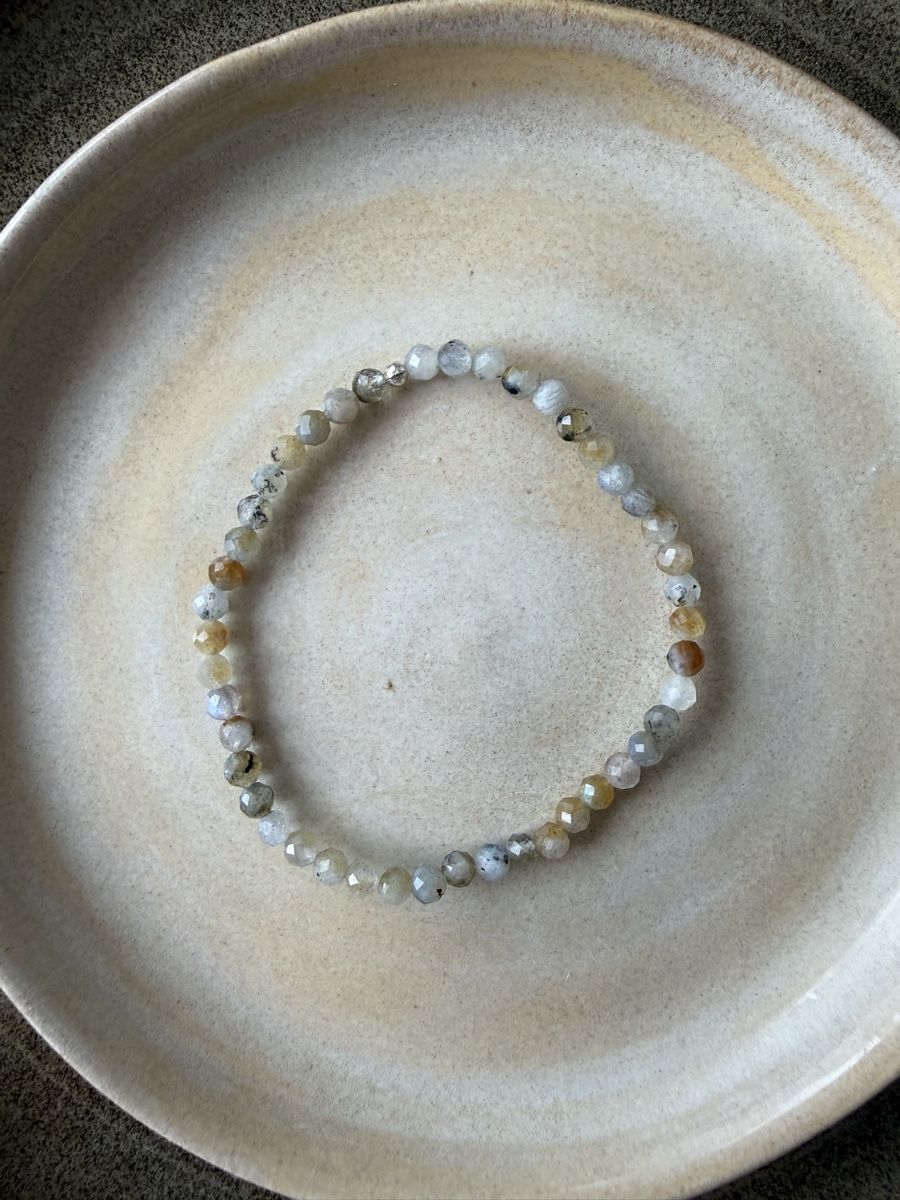 Armbänder & -reifen: Armbändeli Labradorit – Neu (gemäss Beschreibung) aus Meilen von NHirs96