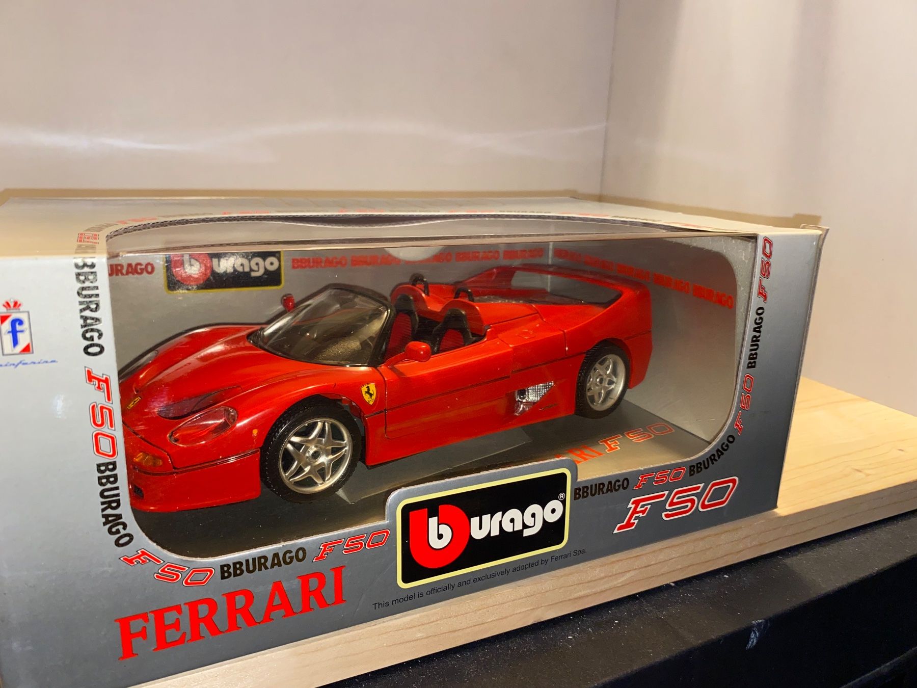 Ferrari Modellini d'auto: Ferrari F50 - 1/18 – Nuovo (secondo la descrizione) da Wohlen AG venduto da PrivatSammlung