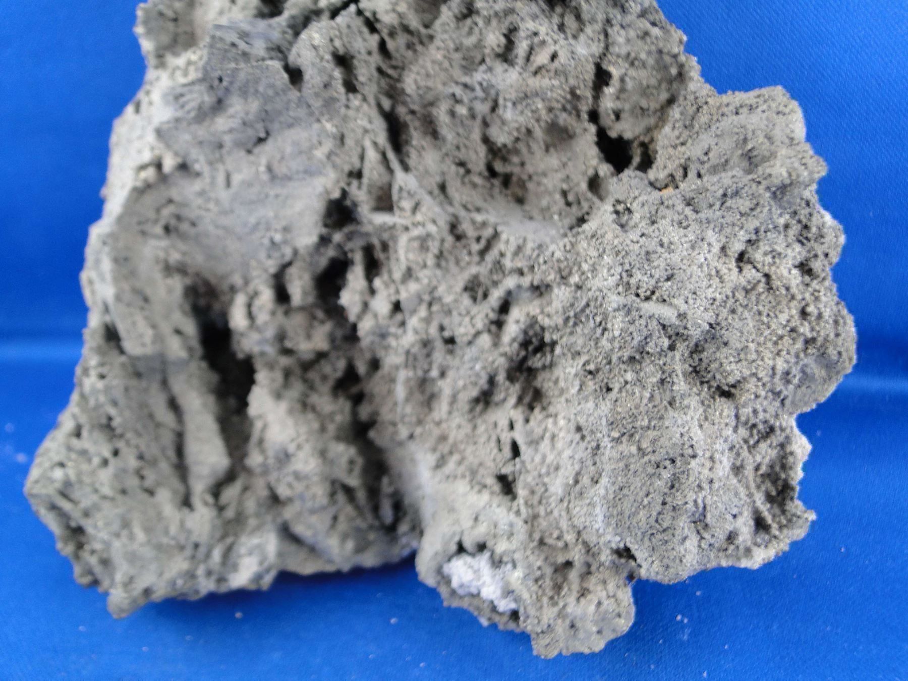 Minerali & Pietre curative: Pyrit on Sulphides – Usato da Schinznach Bad venduto da Demerald 3
