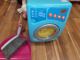 Waschmaschine für Puppenkleider plus Wischset K8