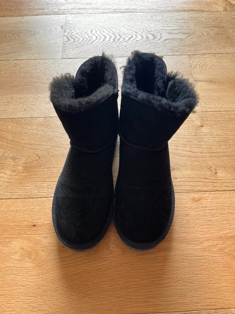 Chaussures femmes: Winterstiefel Damen – D'occasion à St. Gallen par brickbott