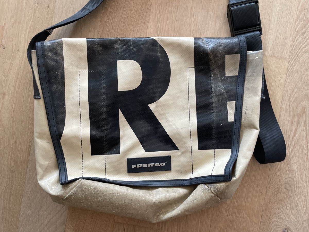 Freitag Borse: FREITAG Dexter Tasche beige – Usato da Rombach venduto da rubia.ndy