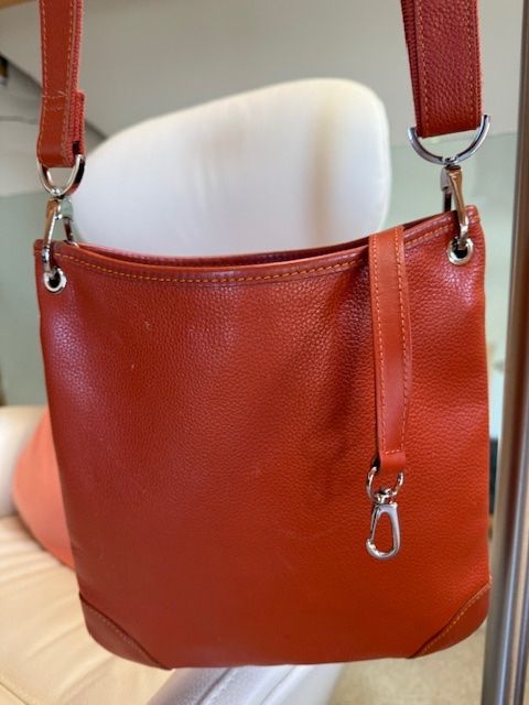 Borse da donna: Sac Longchamp cuir pratique, prix baissé – Usato da Enges venduto da cordec 1