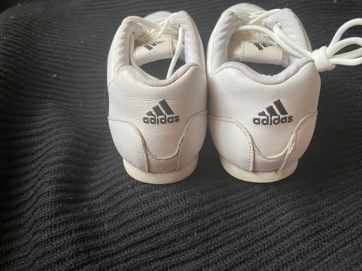 Adidas Scarpe da uomo: Adidas 40 – Usato da Geneve venduto da Monthoux13 2