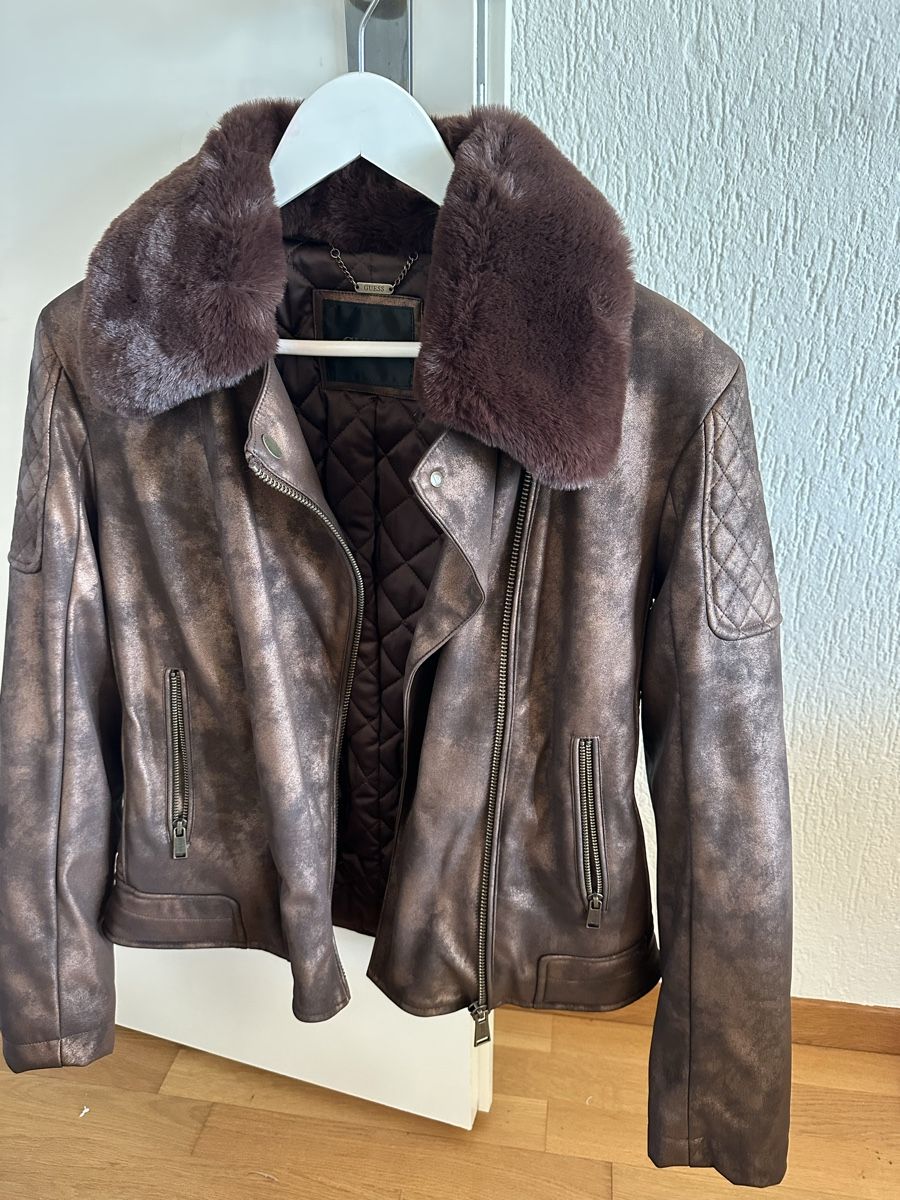 Guess Jacken: Jacke – Neu (gemäss Beschreibung) aus Uttwil von sha_7ymh 2