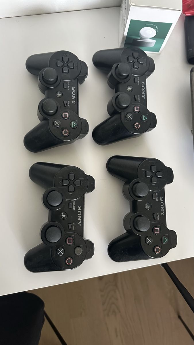 Sony Controller: 4 x Sony Playstation 3 Dualshock 3 Controllers – Usato da Pfäffikon ZH venduto da narteq