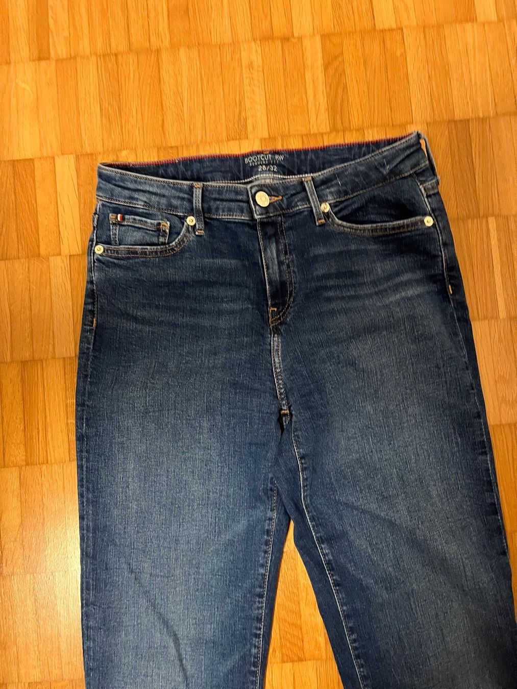Tommy Hilfiger Jeans: Tommy Hilfiger Jeans Damen 28/32 – Nuovo (secondo la descrizione) da Jona venduto da Good_luck_ 1