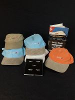Swissair Fanset | 5 Mützen + 1 Buch + 5 Anstecker