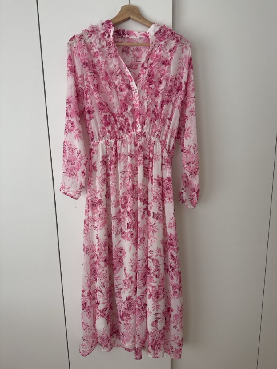 Kleider: Midi-Kleid von Zara – Gebraucht aus Arni AG von goforluxery