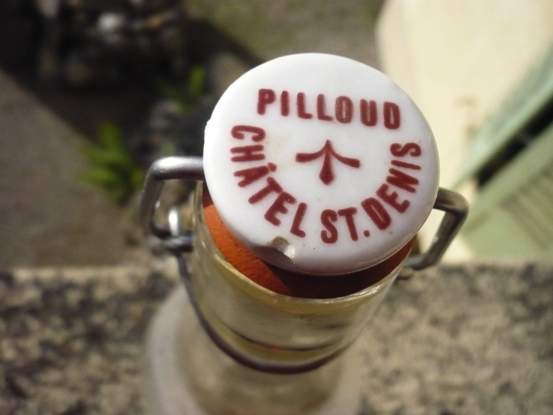 Gläser, Krüge & Flaschen: 1 Liter LIMONADE V-PILLOUD – Gebraucht aus Biberist von Urmel 2