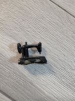 Miniatur Nähmaschine Figur 