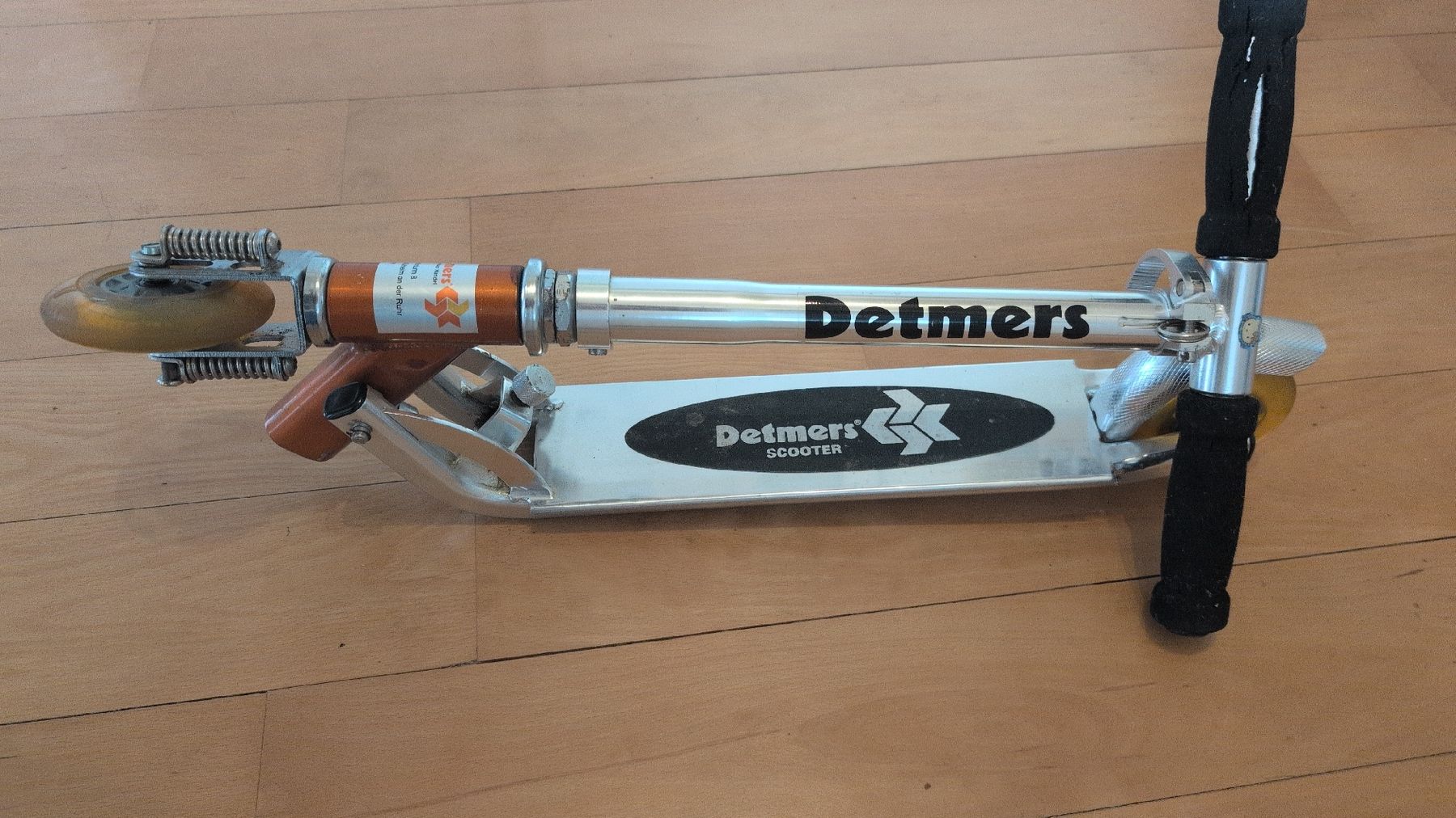 Kickboard: Trottinett klappbar mit Lichteffekt – Usato da Zürich venduto da daniel_po 4