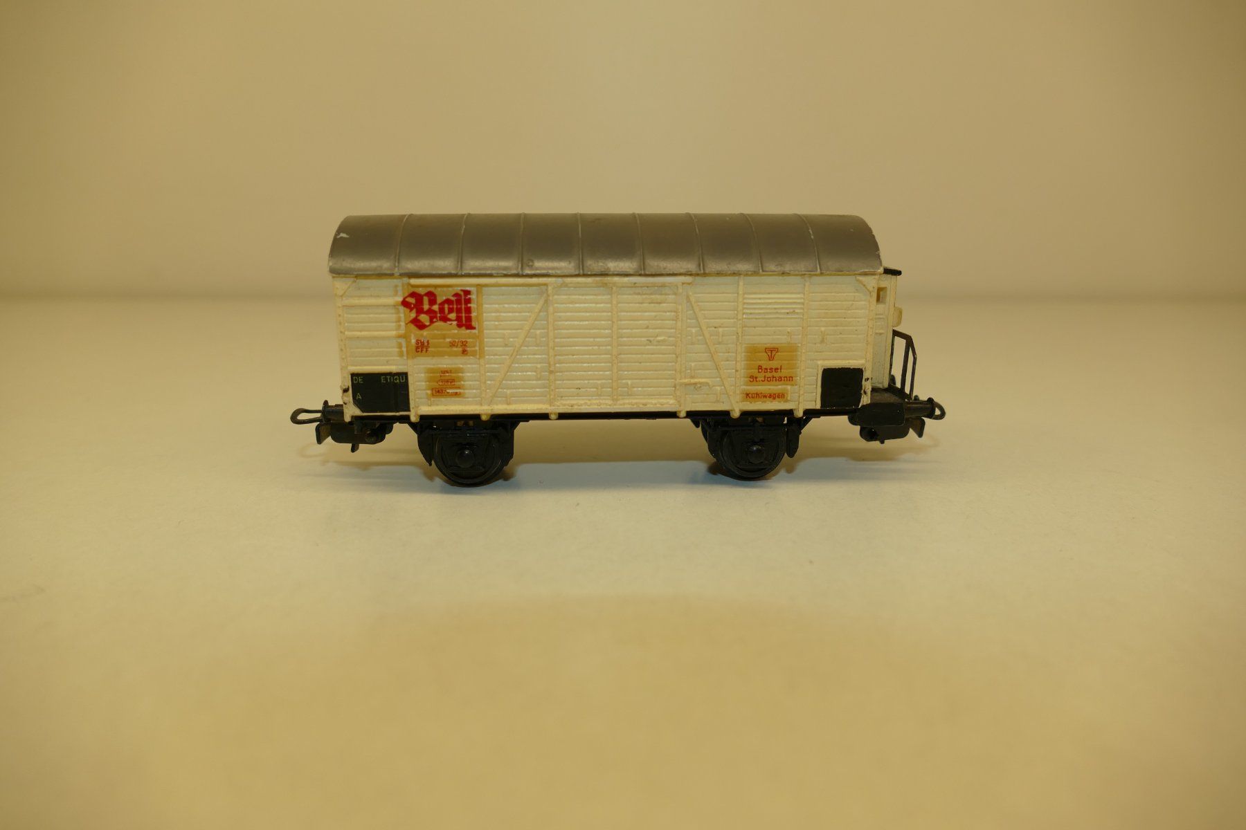 Buco Modellini di ferrovie: Buco H0: SBB Güterwagen Bell – Usato da Niederhasli venduto da rail-duerst 2