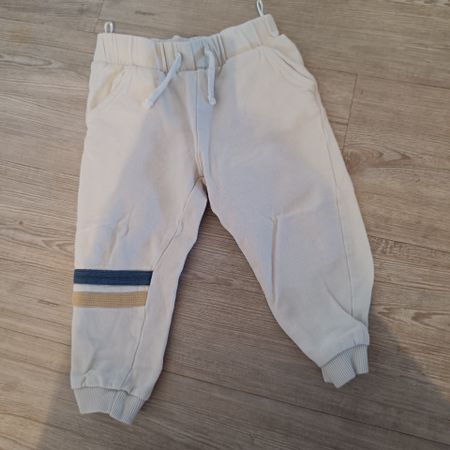Hose Grösse 92