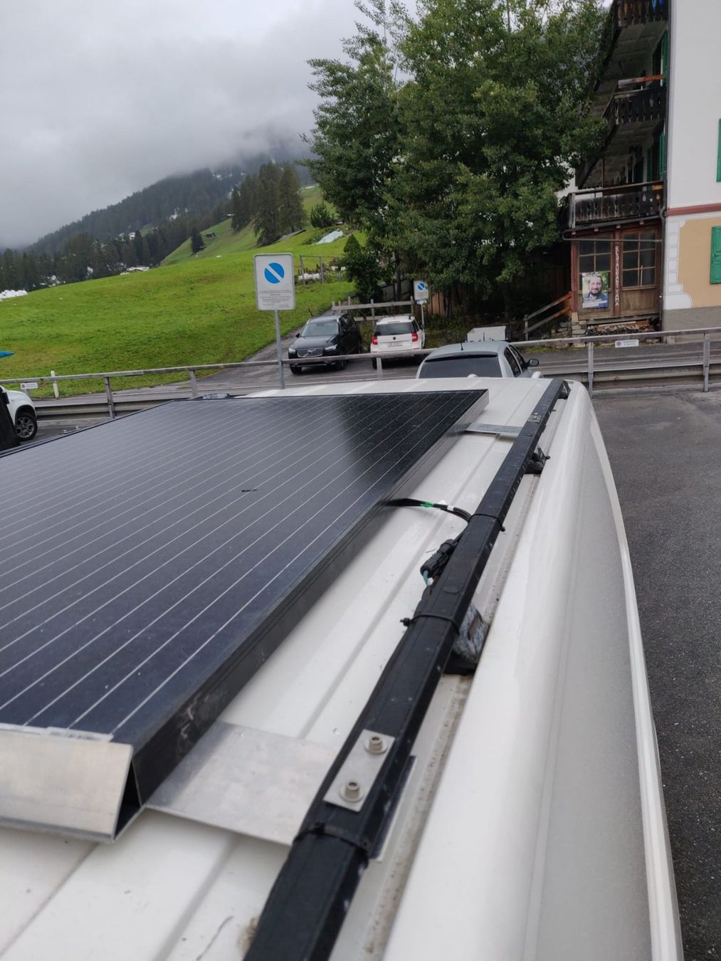 VW Camping Fahrzeuge: Camper VW T5 4Motion, langer Radstand – Gebraucht aus Davos Platz von Sel1naZ 8