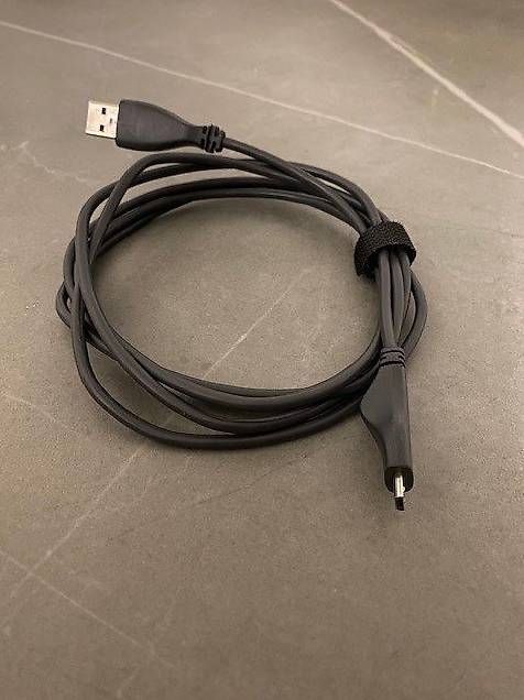 Cavi: USB A zu micro USB Kabel grau 2.5 m – Usato da Pratteln venduto da davidjg78
