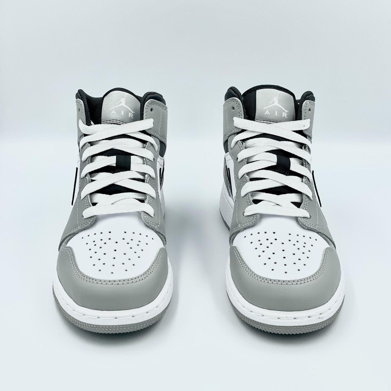 Jordan Damenschuhe: Jordan 1 Mid Light Smoke Grey EU 38 – Neu und originalverpackt aus Erlinsbach von sasneakers 4