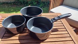 Crofton Topfset 3-teilig 16,18,20cm abnehmbarer Griff Sommer
