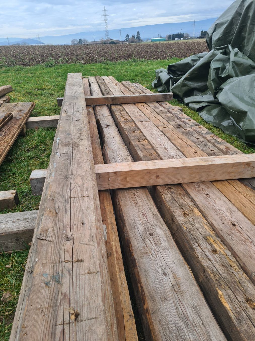 Articoli in legno: Altholz Ausverkauf bis 50% – Usato da Lenk im Simmental venduto da Althoelzig 7